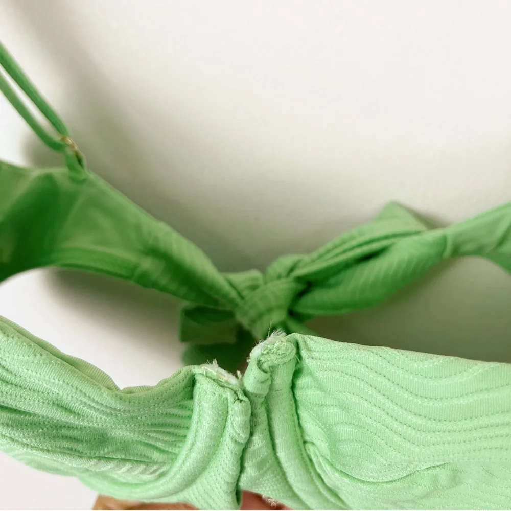 MONDAY SWIMWEAR Clovelly Bikini Top‎ Green Size Large